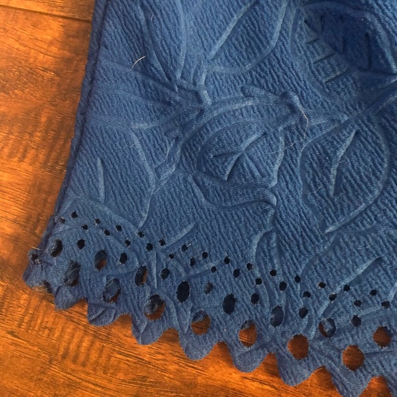 Miami Size M Bright Blue Floral Skirt with Cut-Out Design Hem - Picture 2 of 4